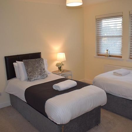 Kelpies Serviced Apartments Kavanagh- 5 Bedrooms Bathgate Exterior photo