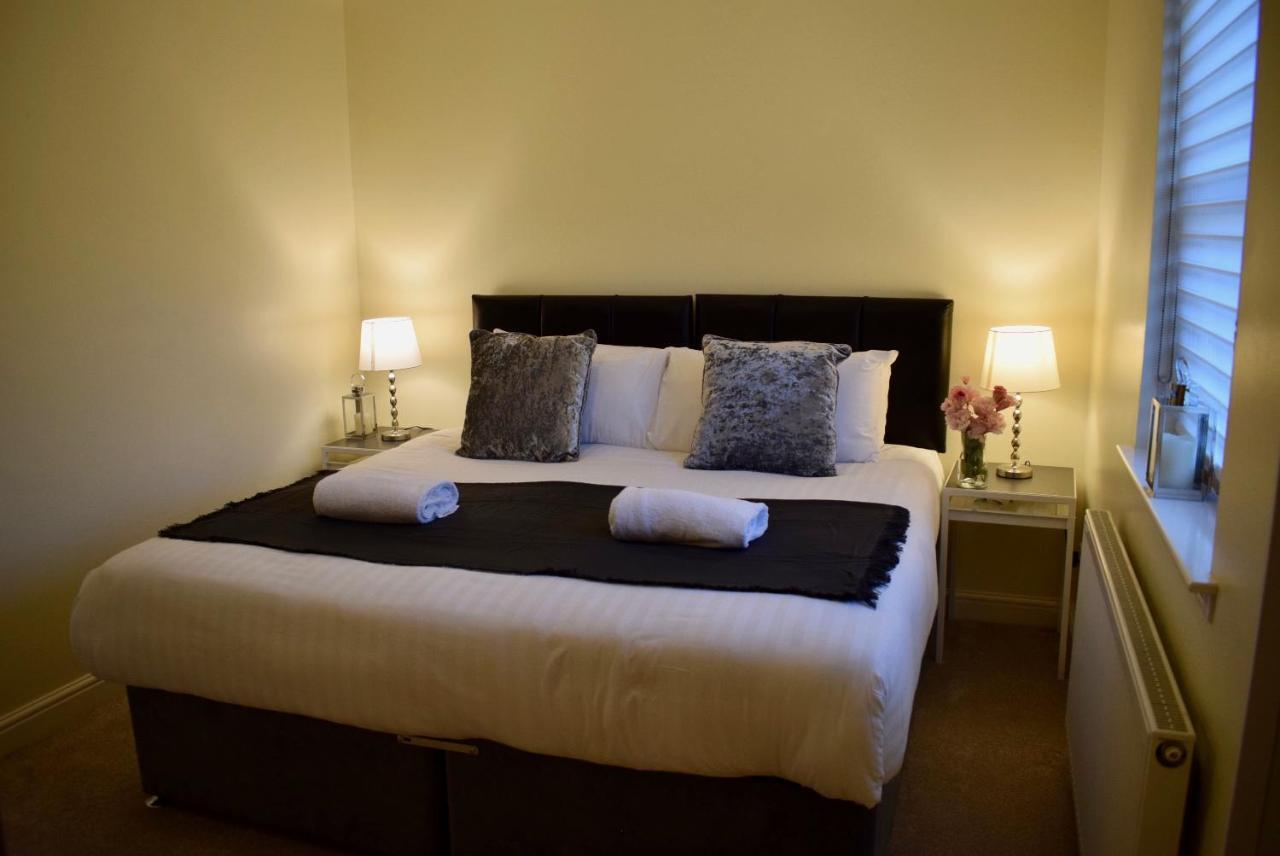 Kelpies Serviced Apartments Kavanagh- 5 Bedrooms Bathgate Exterior photo