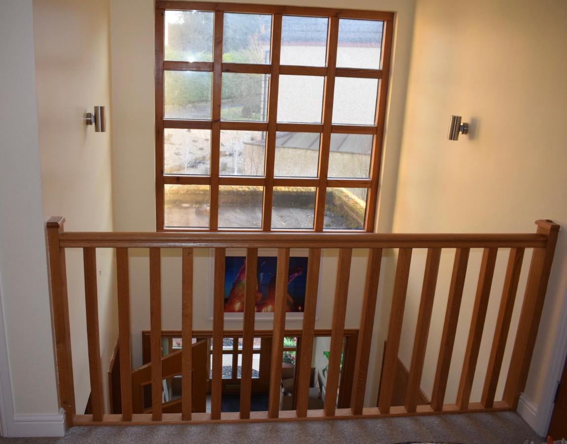 Kelpies Serviced Apartments Kavanagh- 5 Bedrooms Bathgate Exterior photo