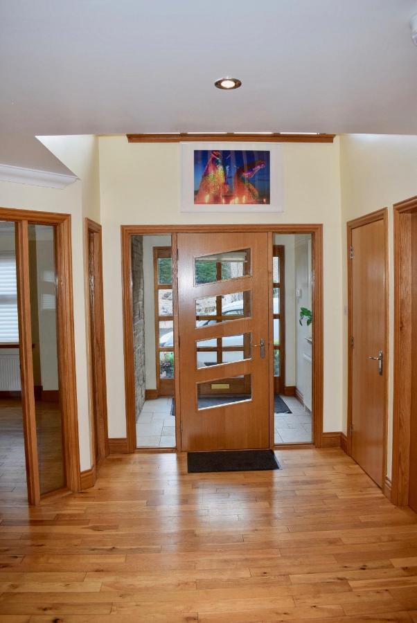 Kelpies Serviced Apartments Kavanagh- 5 Bedrooms Bathgate Exterior photo