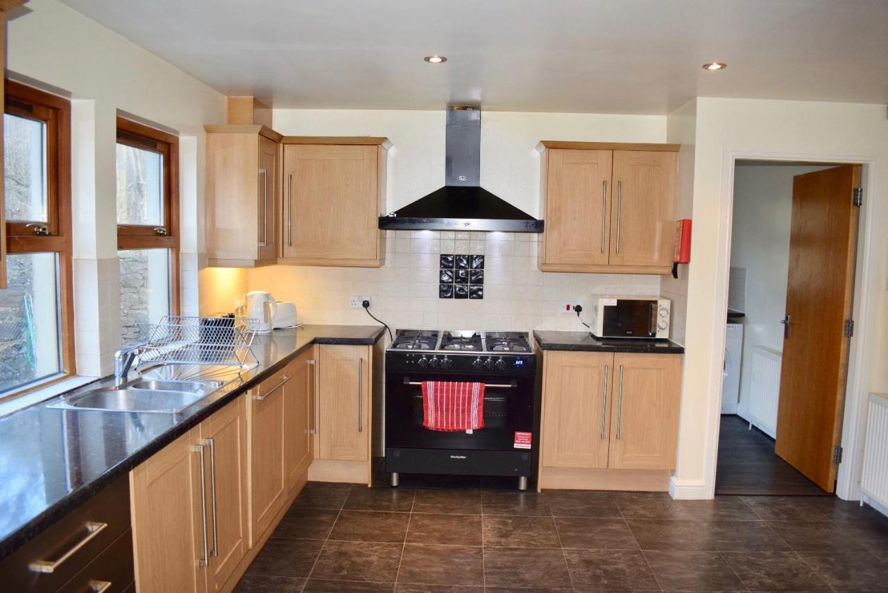 Kelpies Serviced Apartments Kavanagh- 5 Bedrooms Bathgate Exterior photo